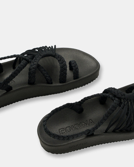 ELEVATE – Black