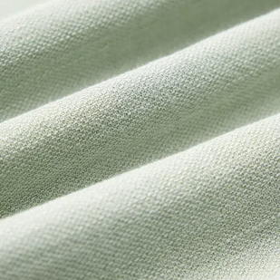 Premium Breathable Feel