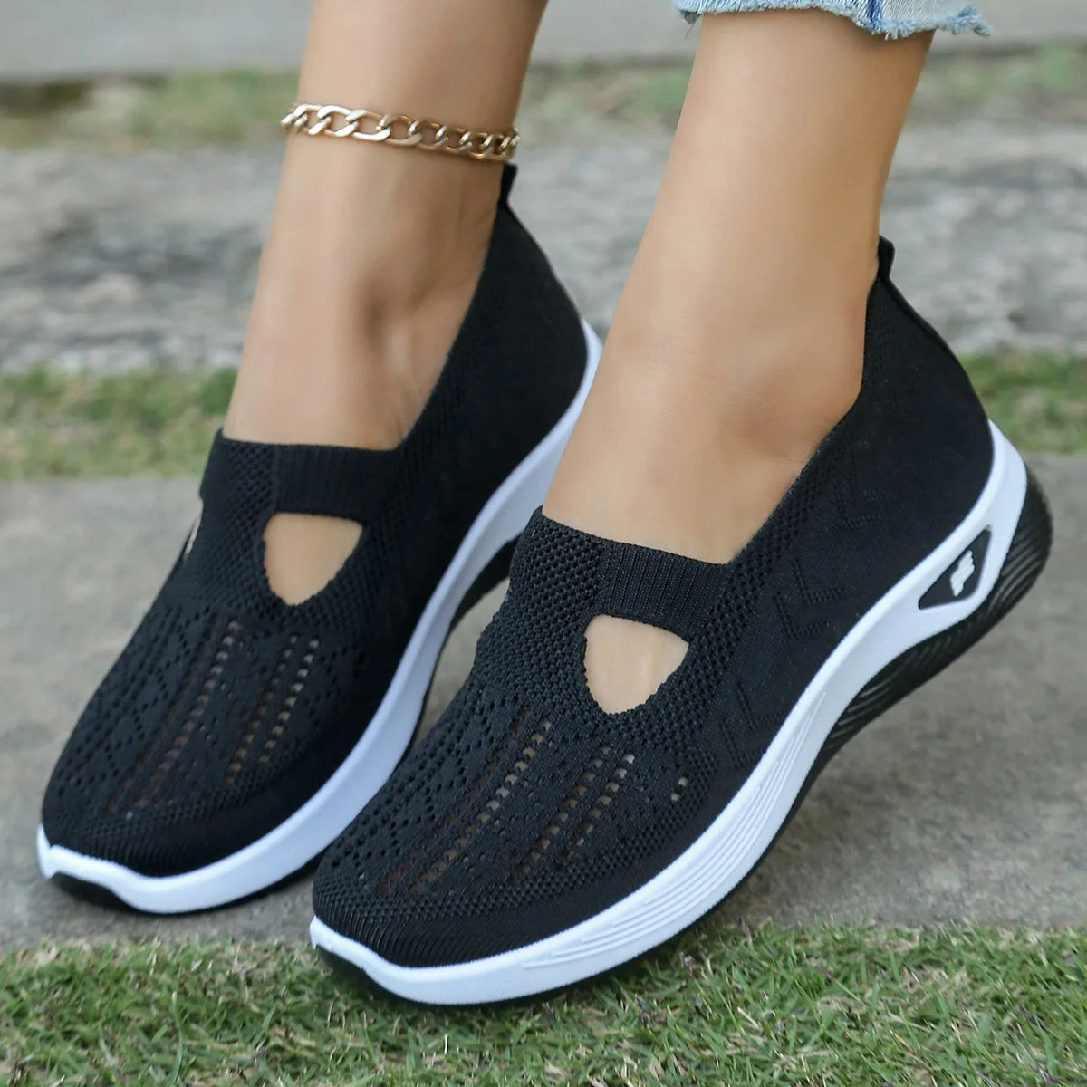 Sneakers Slip-On Donna Traforate in Maglia Traspirante