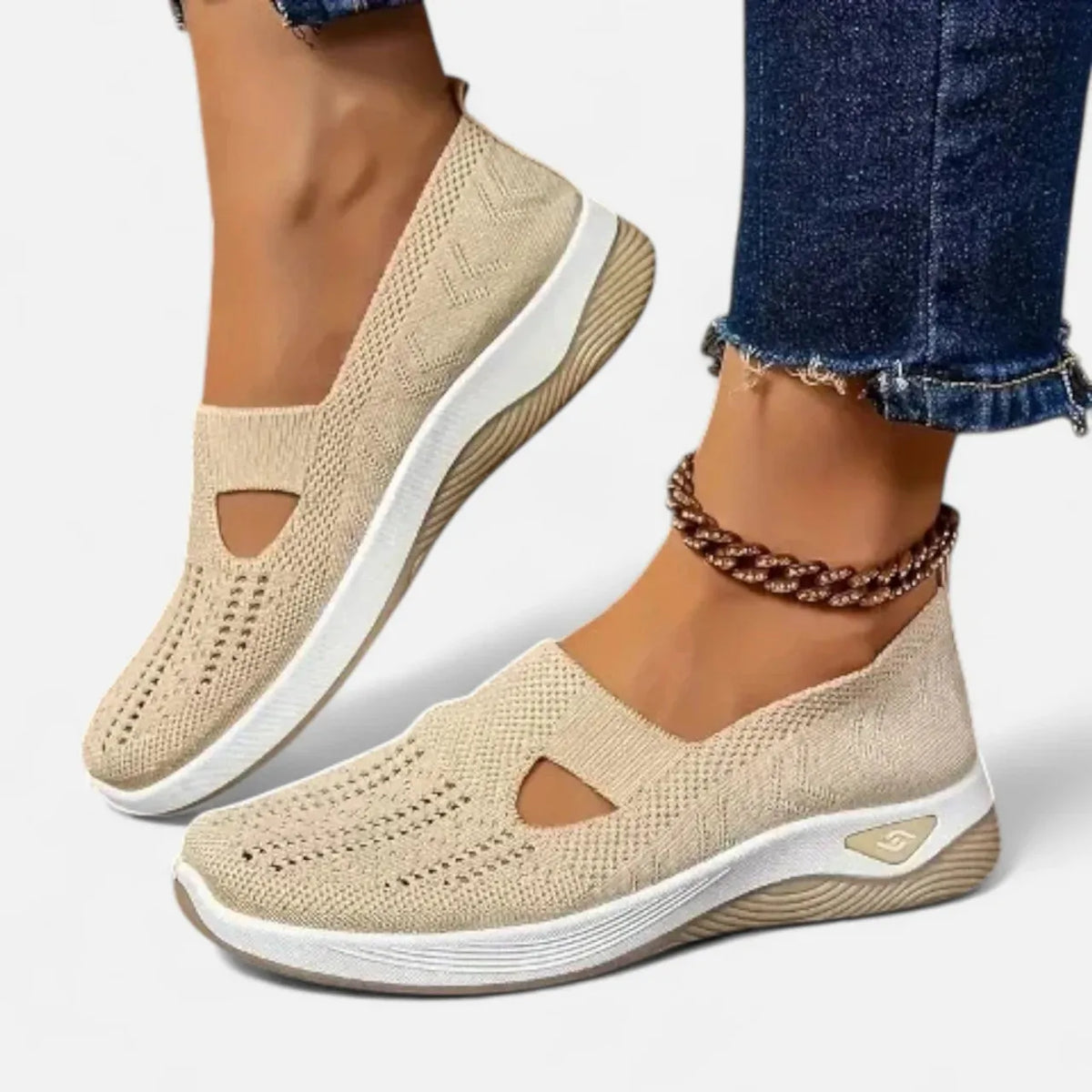 Scarpe slip-on donna in mesh beige