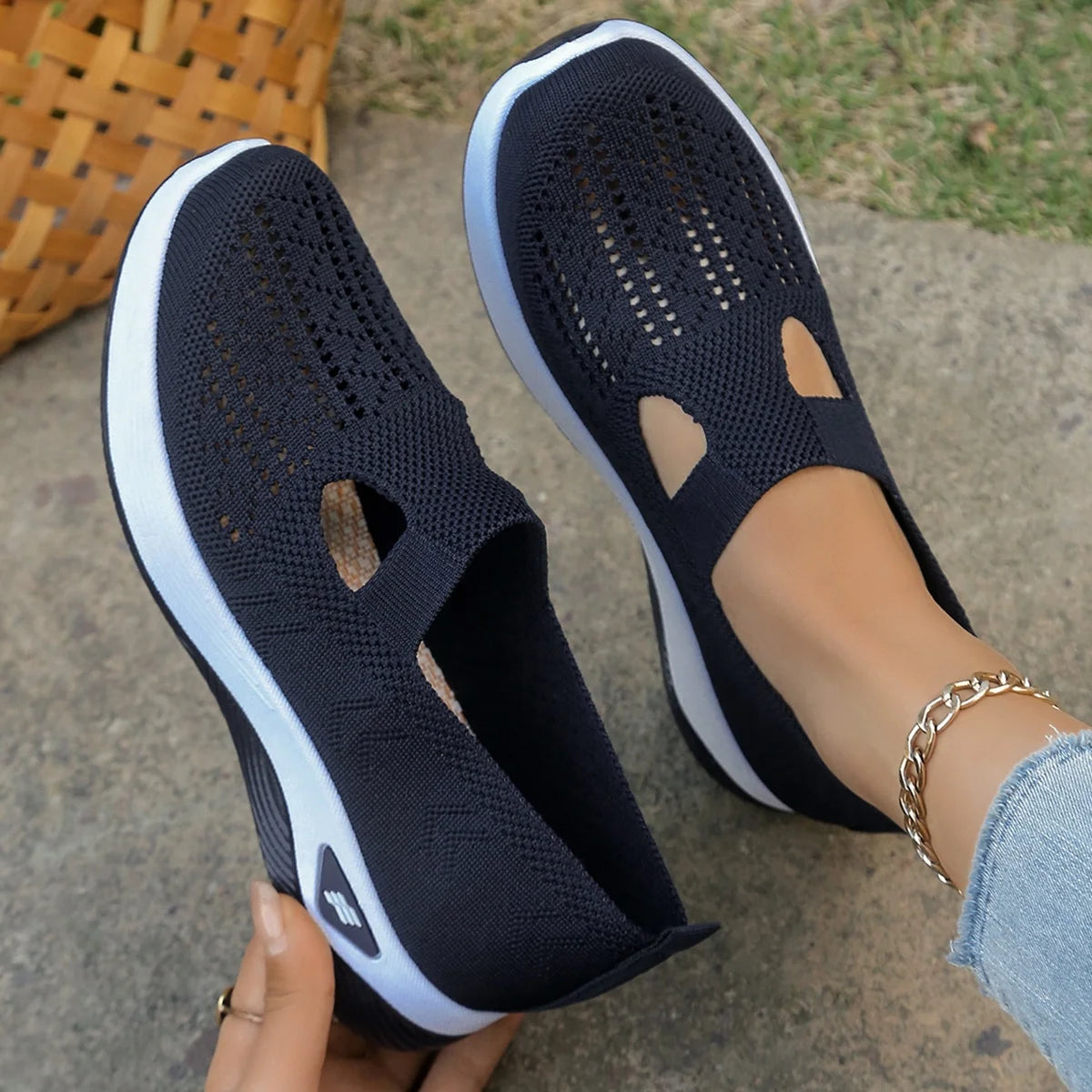 Sneakers Slip-On Donna Traforate in Maglia Traspirante